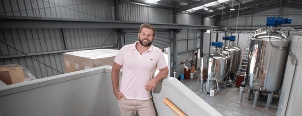 L'histoire d'Egmont Honey : Une interview avec le fondateur James Annabell